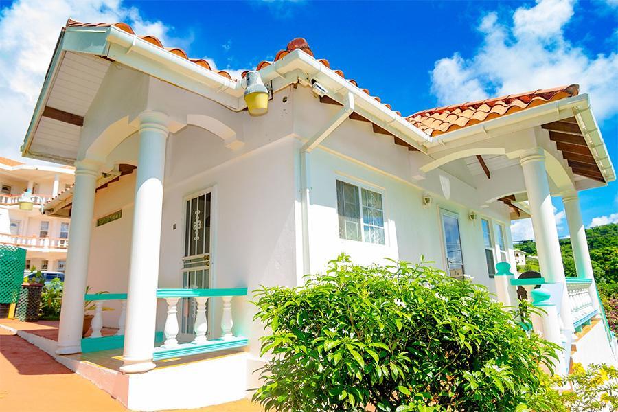 Hotel Alexandrina Kingstown Exterior photo