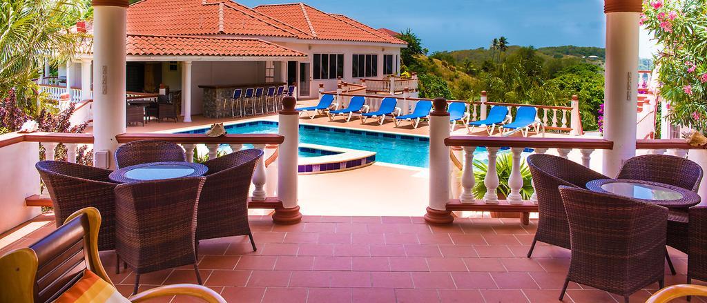 Hotel Alexandrina Kingstown Exterior photo